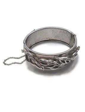 VTG Whiting and Davis Clamper Bracelet, Silver Tone Leaf Design Clamper Bracelet